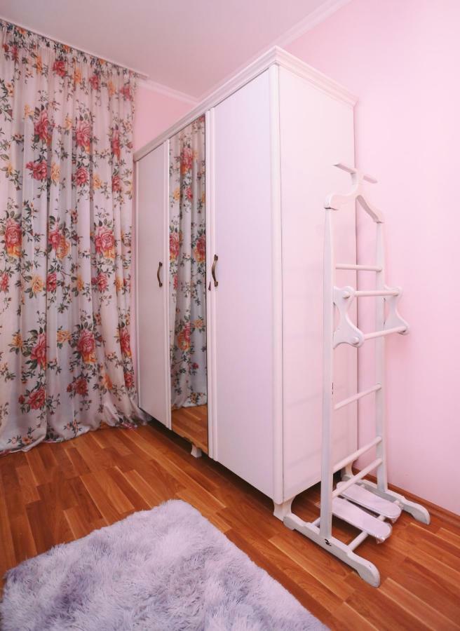 Apartment On Freedom Square Diuma Street Tbilisi Eksteriør billede