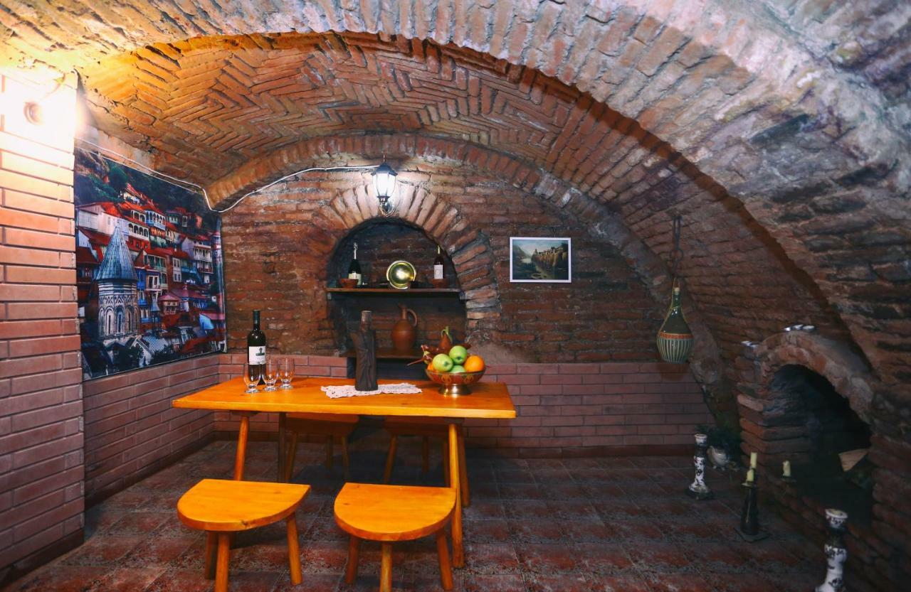 Apartment On Freedom Square Diuma Street Tbilisi Eksteriør billede